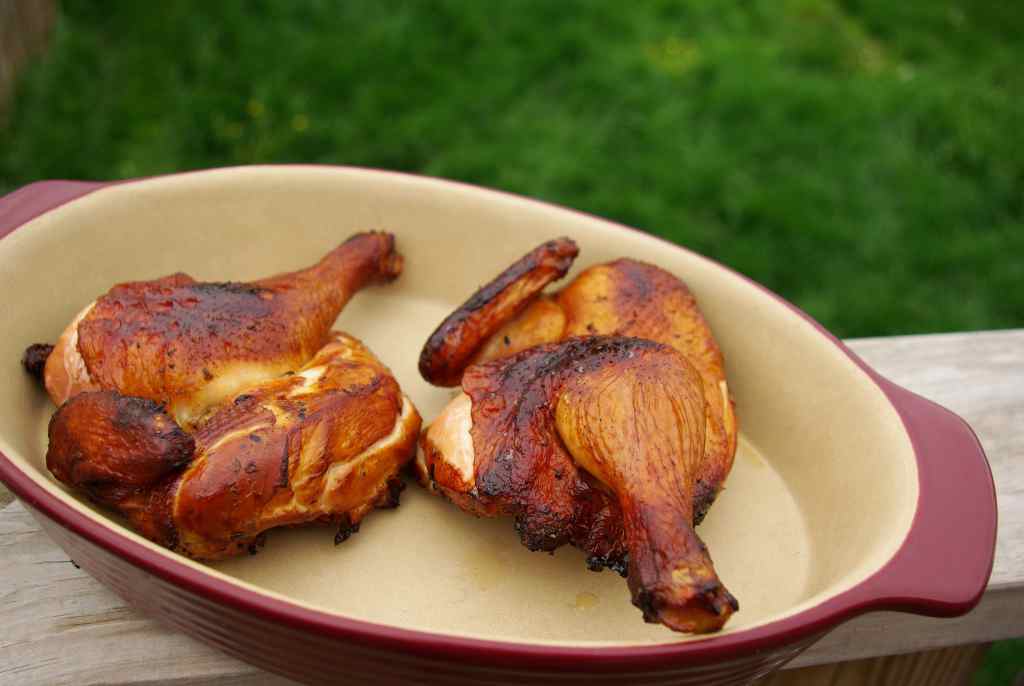 Tak Perlu Khawatir Makan Kulit Ayam, Ada Manfaatnya Kok
