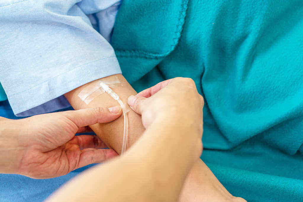 Docetaxel: Manfaat, Dosis, Efek Samping, dll