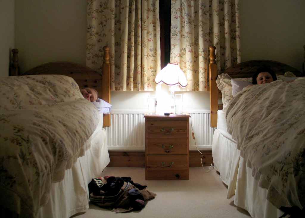 Pasangan yang Tidur Terpisah Ternyata Ada Manfaatnya Lho