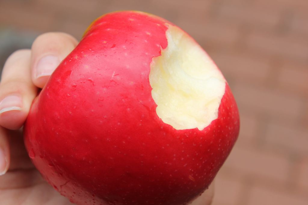 Benarkah Makan Apel Bisa Cegah Asma?