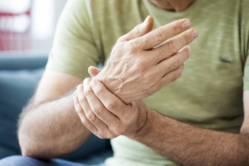 7 Penyebab Tangan Bengkak dan Cara Menanganinya