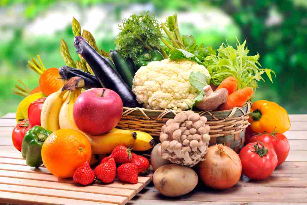 10 Makanan Pencegah Kanker Usus (Enak & Menyehatkan)