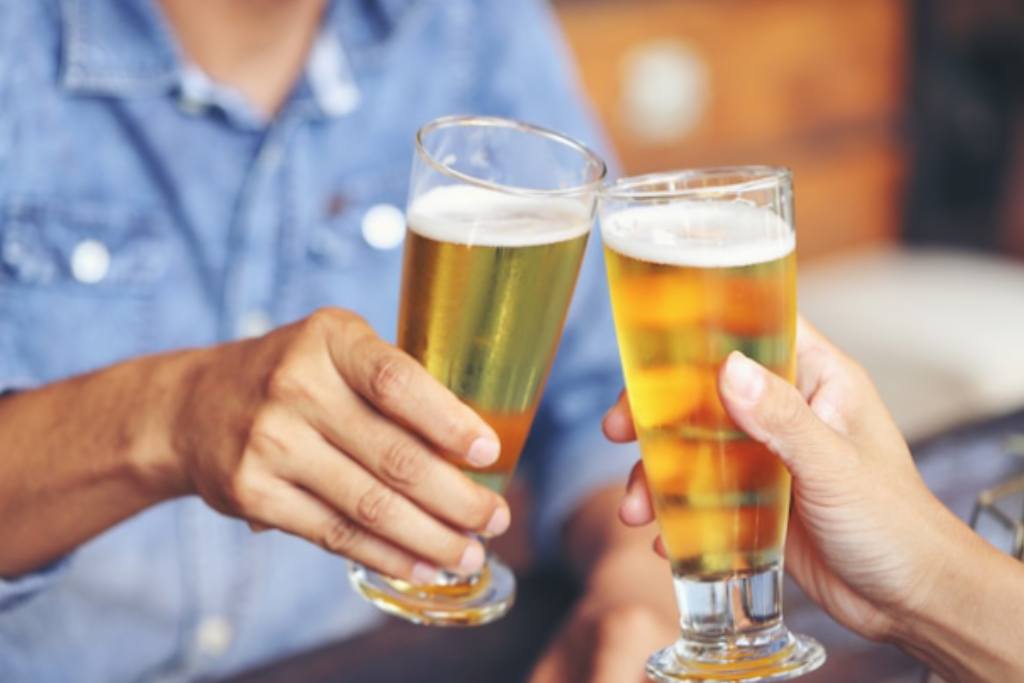 Rutin Konsumsi Minuman Beralkohol Tingkatkan Risiko Kanker