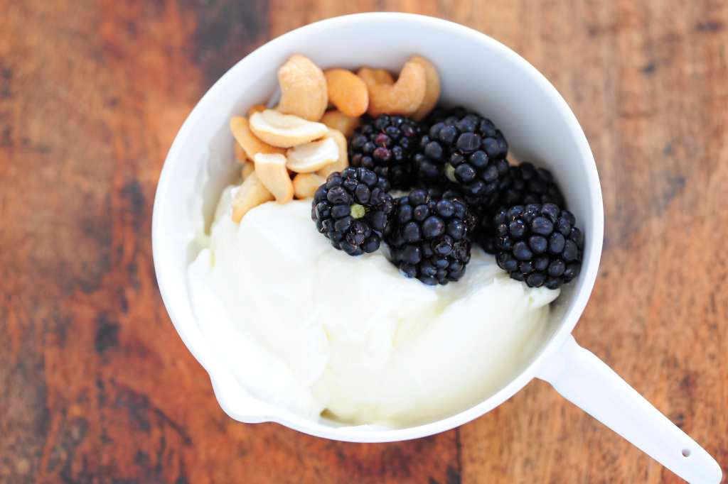 Rutin Makan Yoghurt Turunkan Risiko Kanker Payudara
