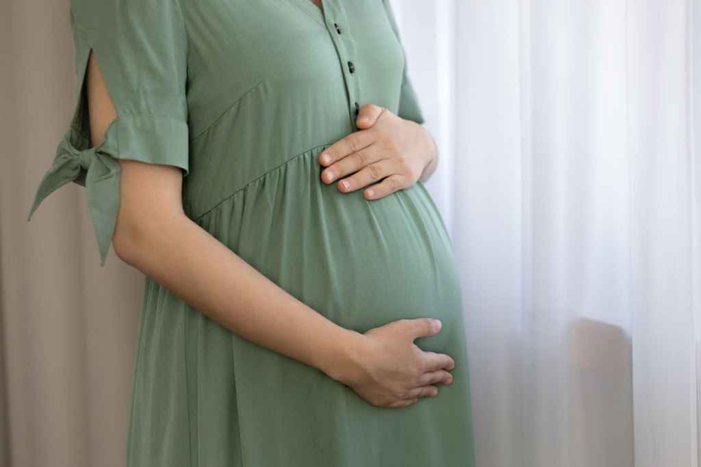 12 Tips Kehamilan Sehat untuk Ibu dan Bayi Sampai Melahirkan