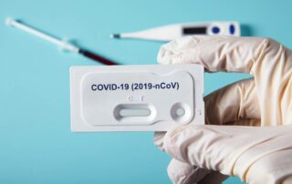 Perbedaan Rapid Test dan Swab Tes COVID-19, Mana yang Lebih Efektif?