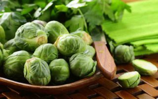 11 Manfaat Brussel Sprout bagi Kesehatan (Nutrisi Lengkap)