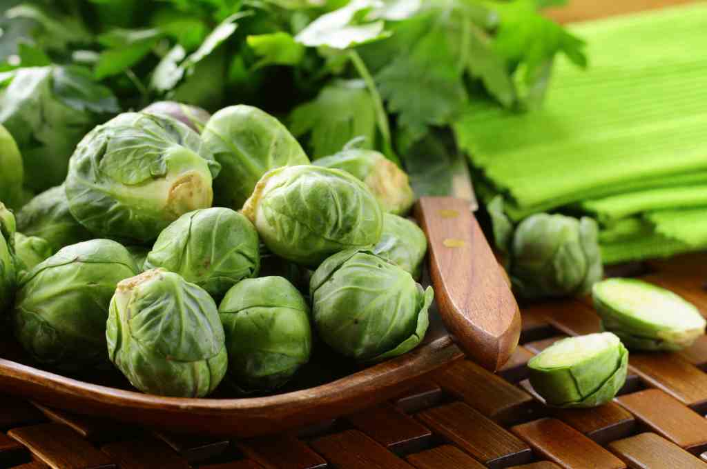 11 Manfaat Brussel Sprout bagi Kesehatan (Nutrisi Lengkap)