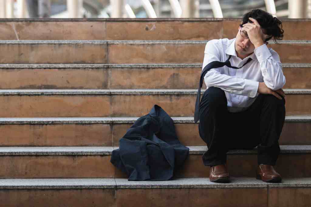 10 Ciri Depresi Ringan hingga Berat (Mudah Dikenali)