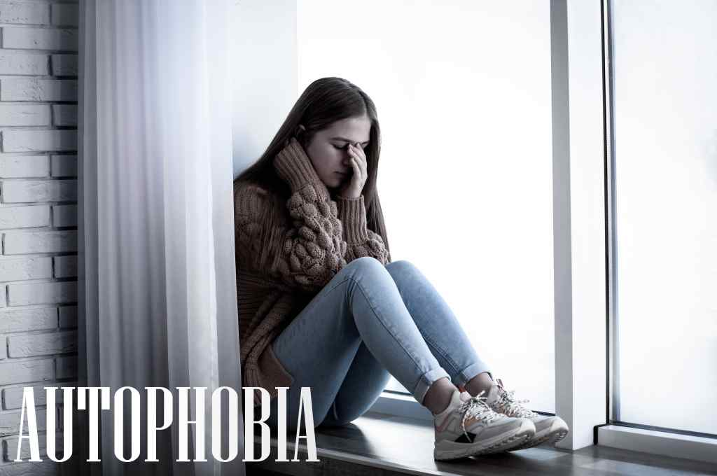 Autophobia (Fobia Sendirian): Gejala, Penyebab, dan Cara Mengatasi