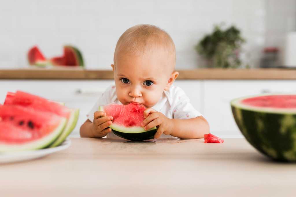 14 Buah untuk Bayi yang Aman Dikonsumsi