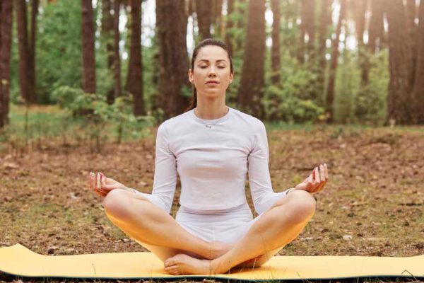 Mindfulness: 10 Manfaat Untuk Kesehatan Dan Cara Menerapkannya