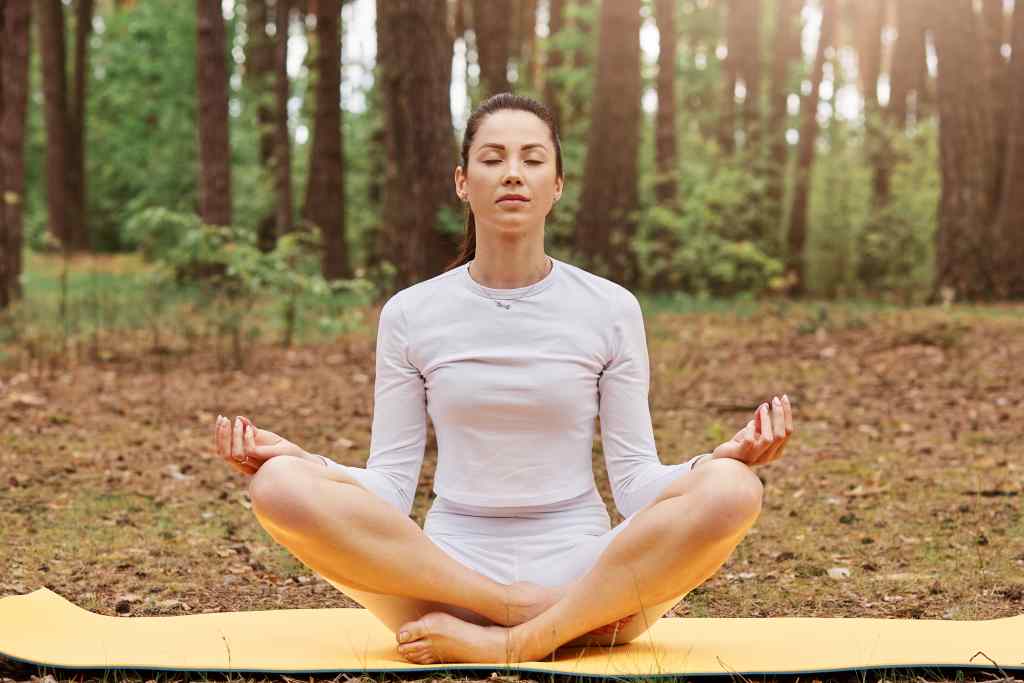 Mindfulness: 10 Manfaat untuk Kesehatan dan Cara Menerapkannya