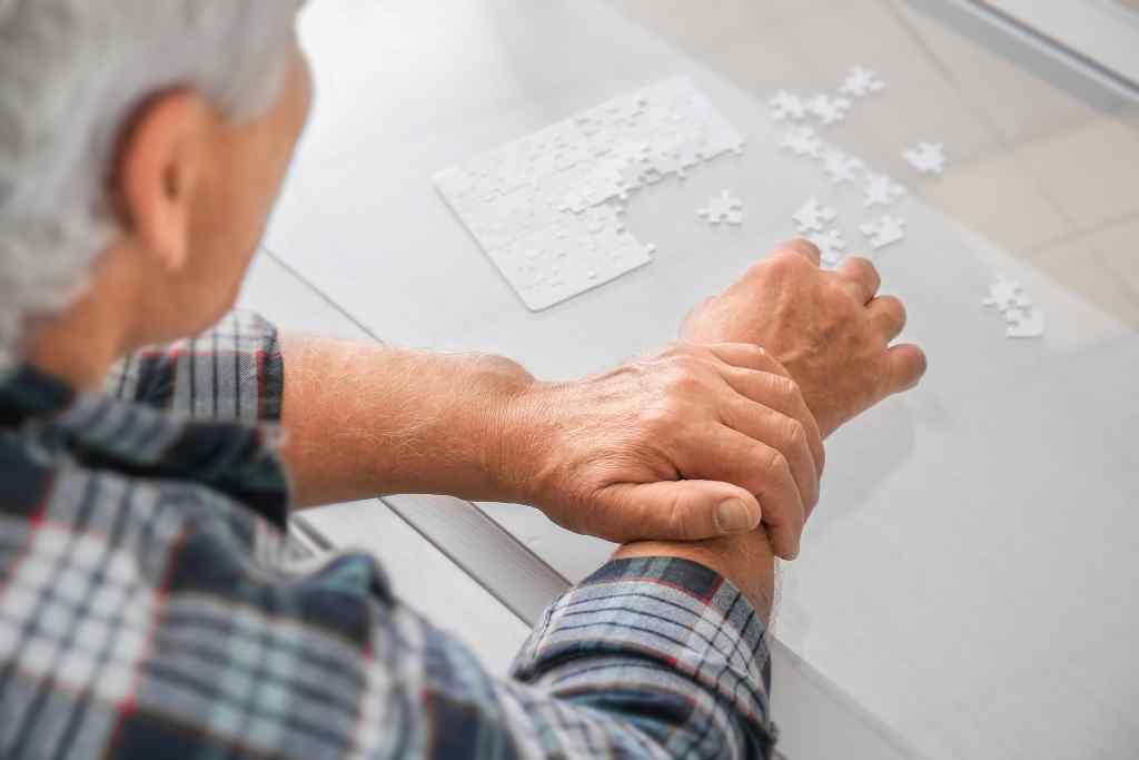 Berbagai Obat Parkinson yang Membantu Meredakan Gejala