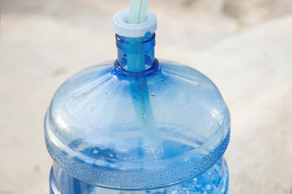 Benarkah Air Minum Isi Ulang Berbahaya? Cek Penjelasannya