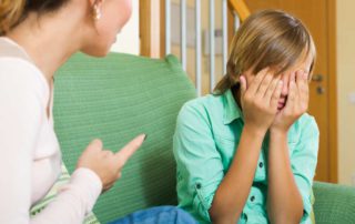 Merasa Memiliki Toxic Parents? Ini 8 Cara Mengatasinya