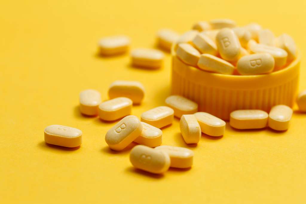 Vitamin B10 (PABA): Manfaat, Efek Samping, Dosis, dll