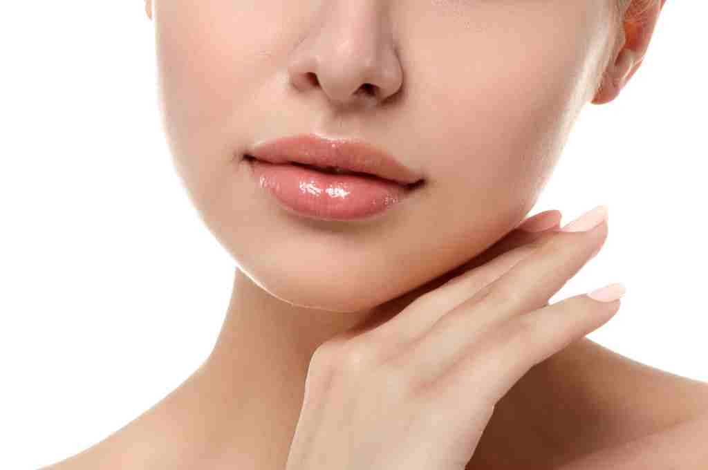 Manfaat Lip Serum untuk Kesehatan dan Kecantikan Bibir