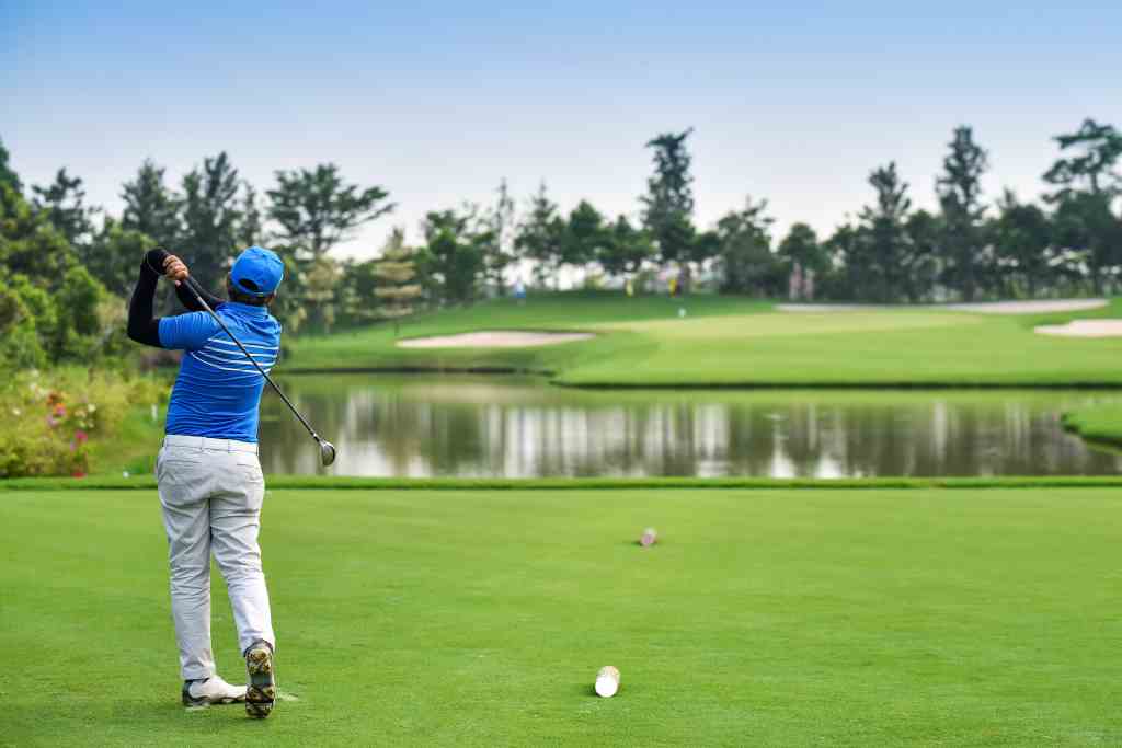 7 Manfaat Bermain Golf bagi Kesehatan Tubuh