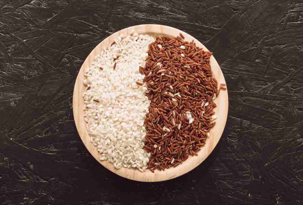 Nasi Putih vs Nasi Merah, Mana yang Lebih Sehat?