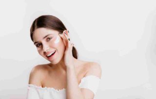 9 Tips Memilih Skincare yang Cocok untuk Kulit Sensitif