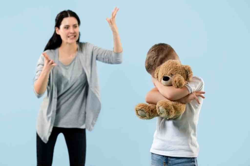 Mengenal Istilah Mommy Issues dan Cara Mengatasinya