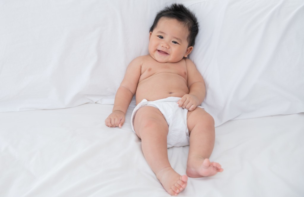 5 Manfaat Sunat pada Bayi dan Risikonya bagi Kesehatan