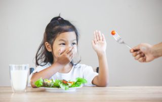 10 Tips agar Anak Suka Makan Sayur dan Buah