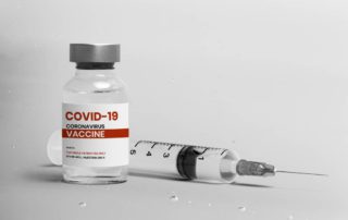 Pemberian Vaksin COVID-19 Dosis Keempat, Benarkah Diperlukan?