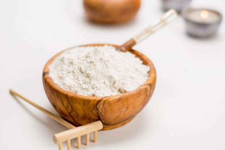 Mengenal Kaolin Clay dan Manfaatnya untuk Kulit Wajah DokterSehat
