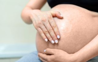 Beragam Cara Mengatasi dan Mencegah Stretch Mark saat Hamil