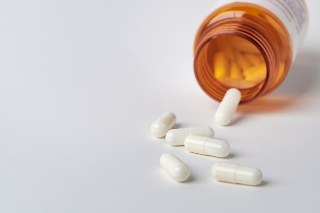 Amoxicillin: Manfaat, Dosis, dan Efek Samping