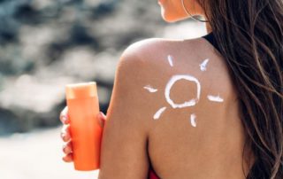 Jangan Salah, Ini Cara Reapply Sunscreen yang Tepat