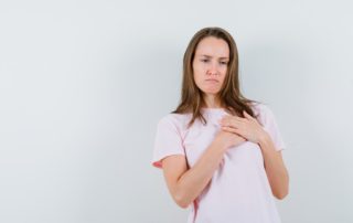 Bukan Cuma Benjolan! Ini 8 Gejala Kanker Payudara yang Sering Diabaikan