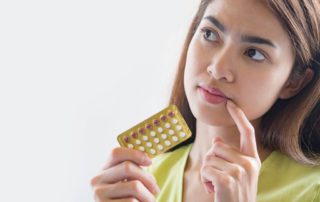 5 Jenis Pil KB Bisa Hilangkan Jerawat, Efektifkah?